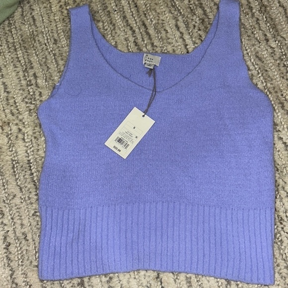 A new day size small tank top NWTs​​​​​​ - Picture 2 of 4